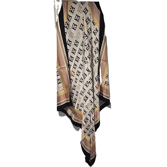 ESCADA Azure Scarf 100% Silk Large 46 x 46 square logo wrap cover shawl Italy - Picture 3 of 5